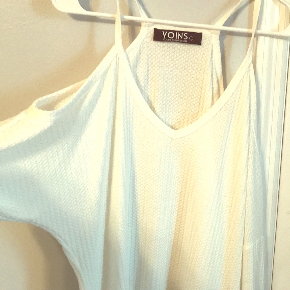 Long sleeve, off the shoulder top